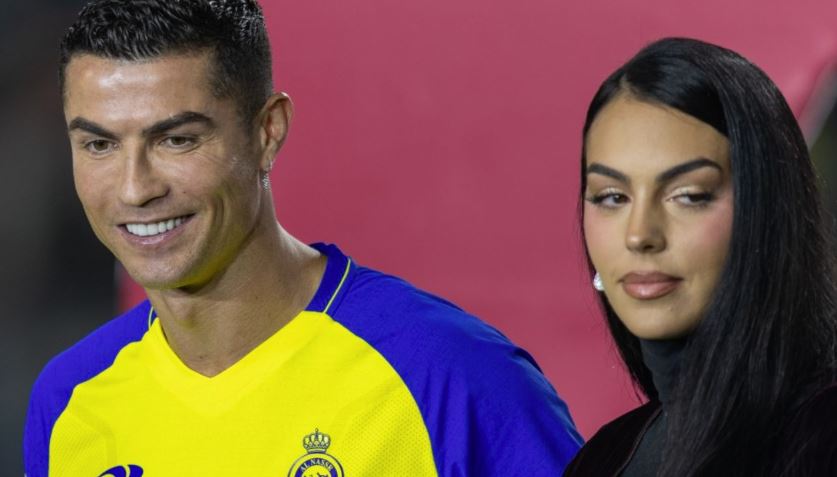 Cristiano Ronaldo Dan Georgina Rodriguez Melanggar Undang-Undang Arab Saudi, Pihak Berkuasa “Tutup Mata”